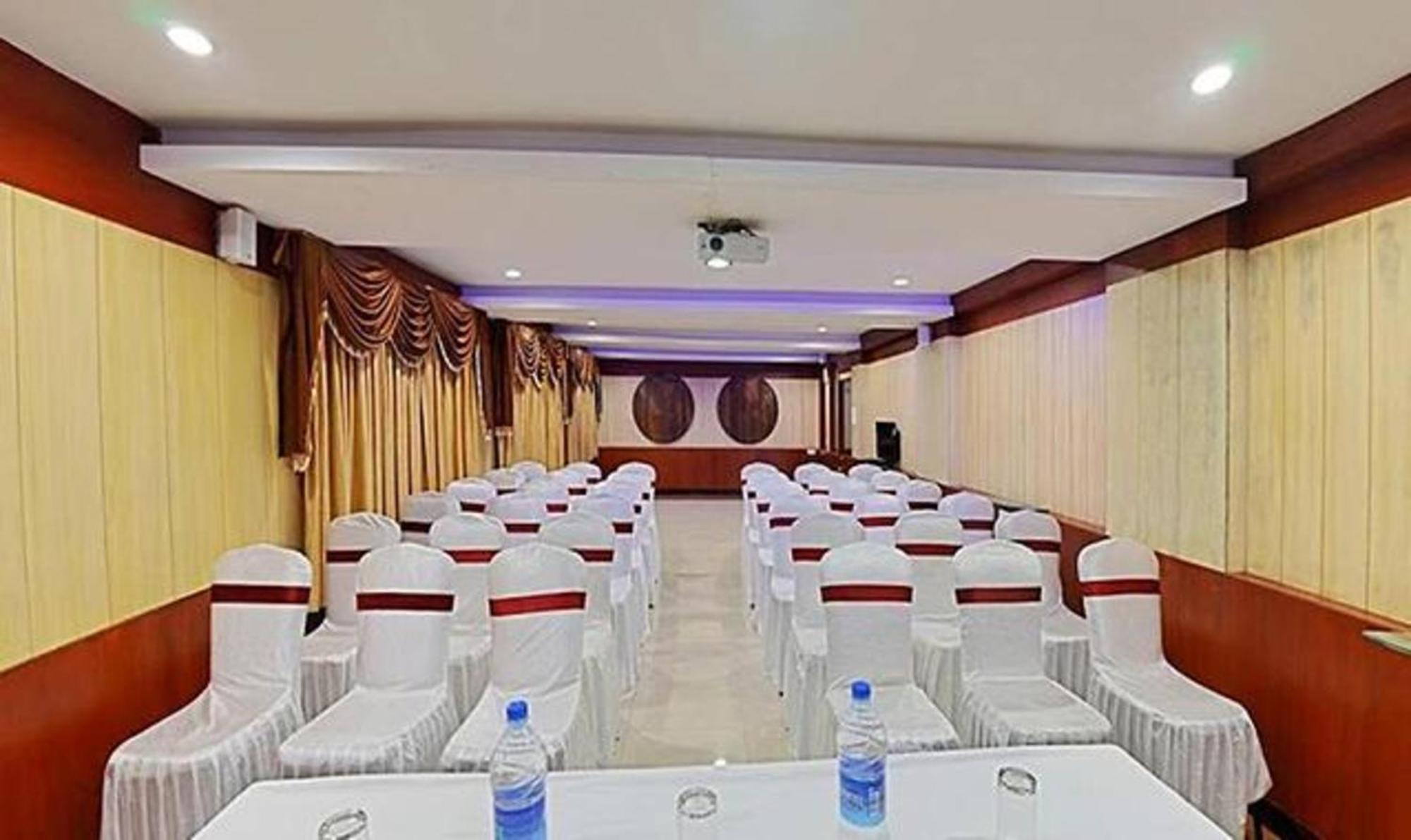 Ponmariresidency Hotel Ooty Bagian luar foto