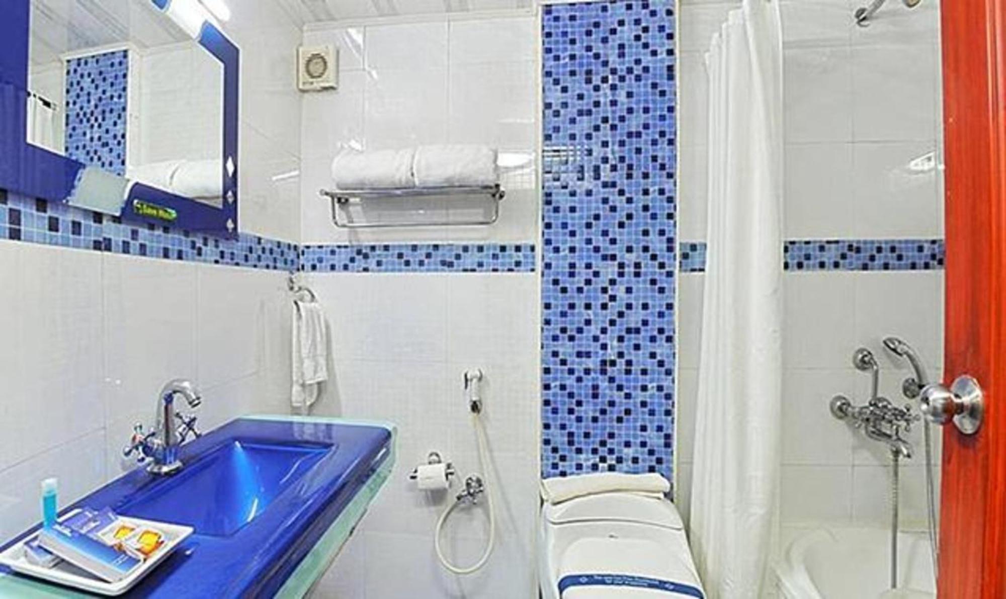 Ponmariresidency Hotel Ooty Bagian luar foto