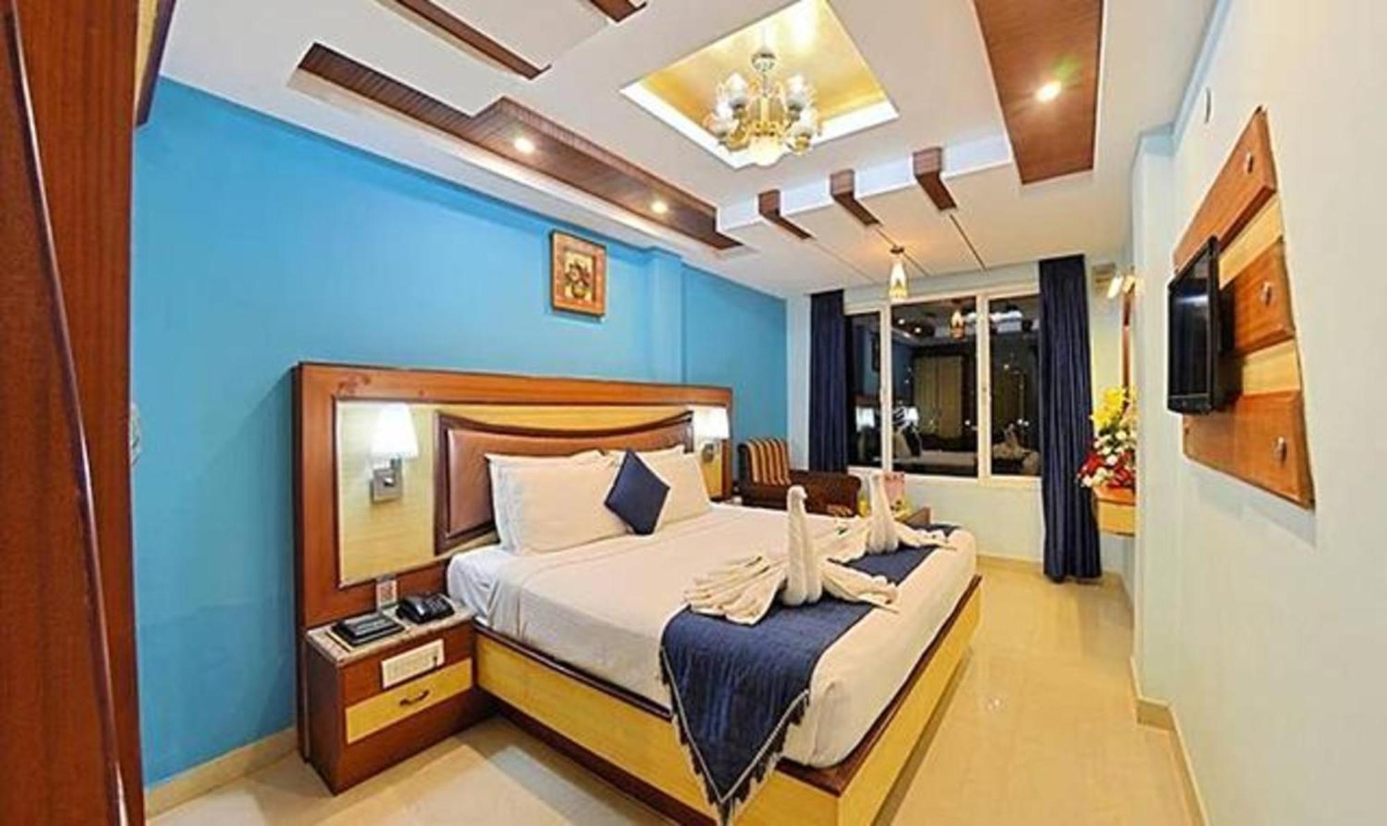 Ponmariresidency Hotel Ooty Bagian luar foto