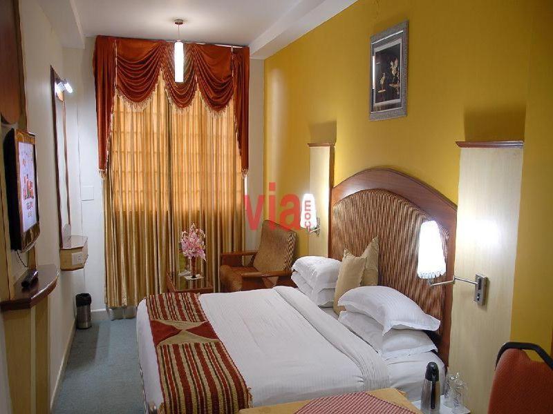 Ponmariresidency Hotel Ooty Bagian luar foto