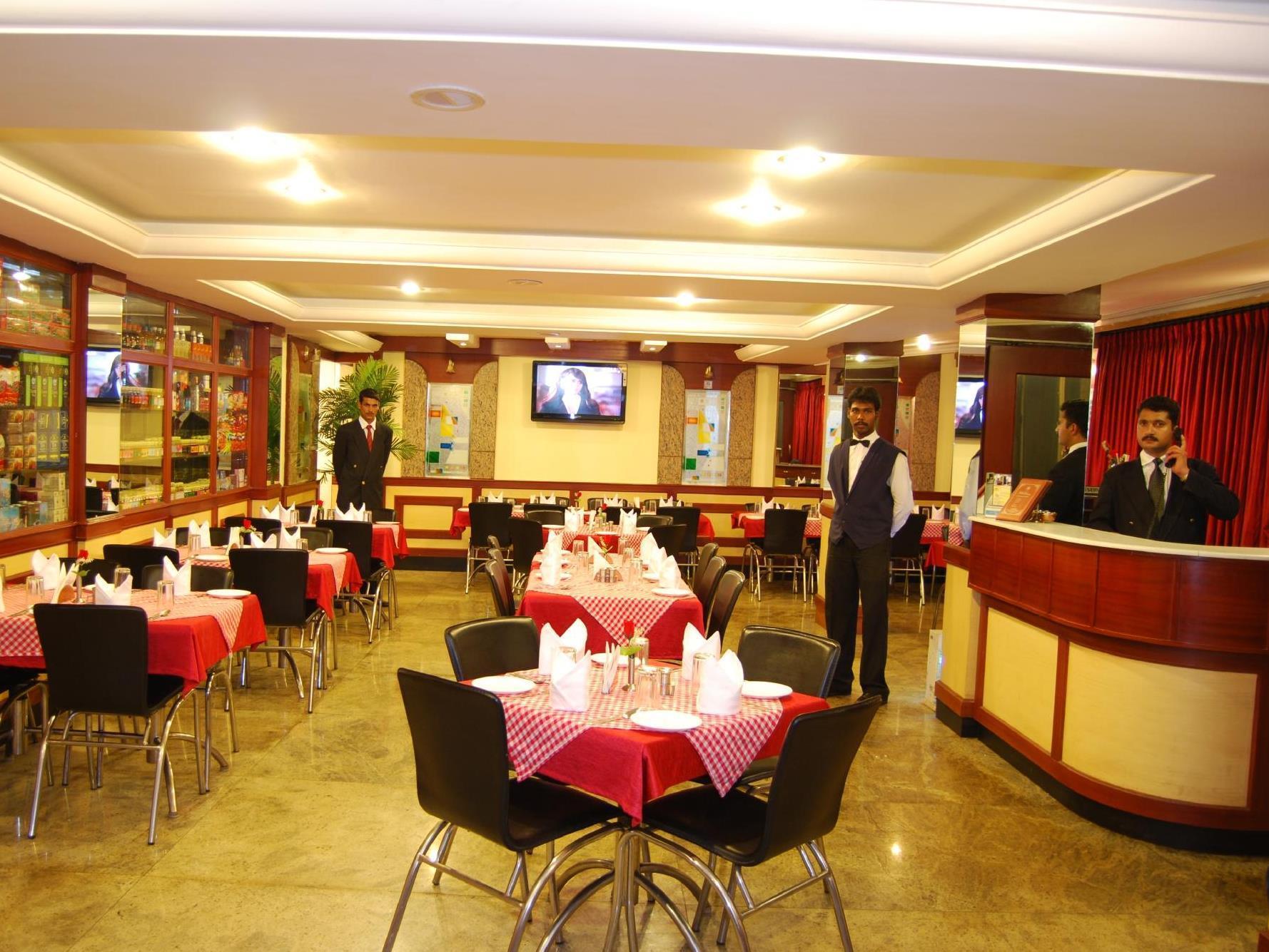 Ponmariresidency Hotel Ooty Bagian luar foto