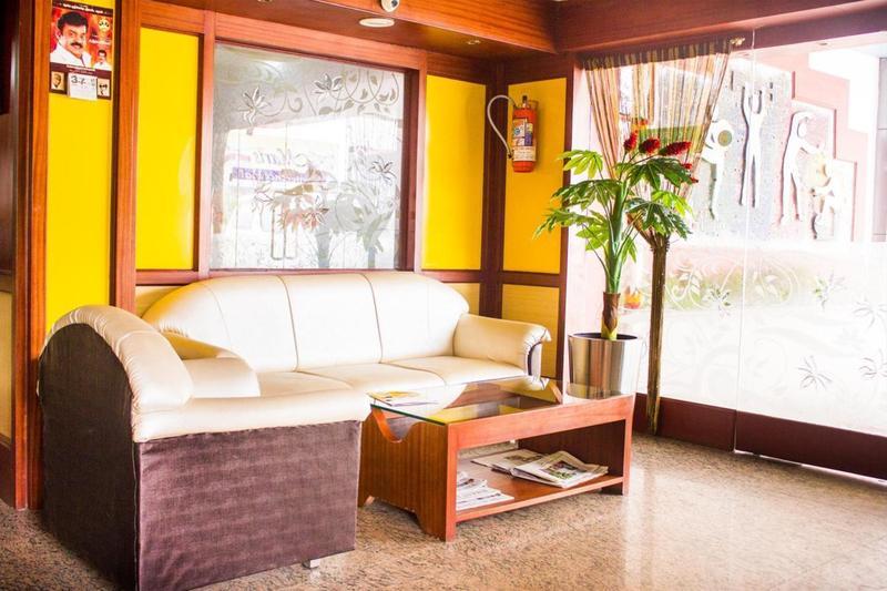 Ponmariresidency Hotel Ooty Bagian luar foto